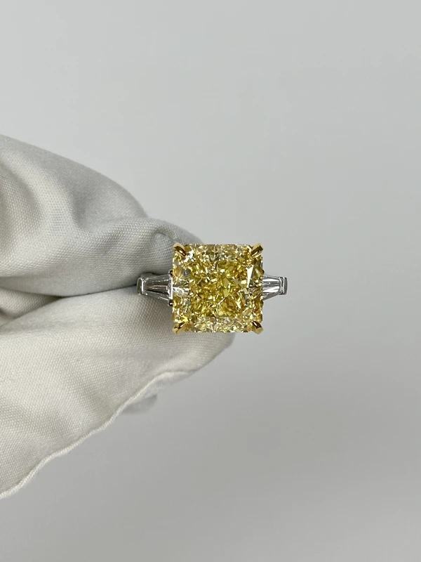 СЕРЬГИ NO NAME RADIANT DIAMONDS 15.53 CT FANCY YELLOW/VS1 RING (GIA) NN15.53 2