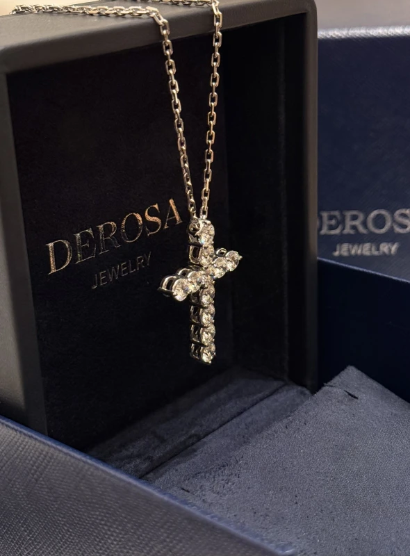 DeRosa CROSS PENDANT 4.51 CT G-H/VVS-VS GIA C811872 4