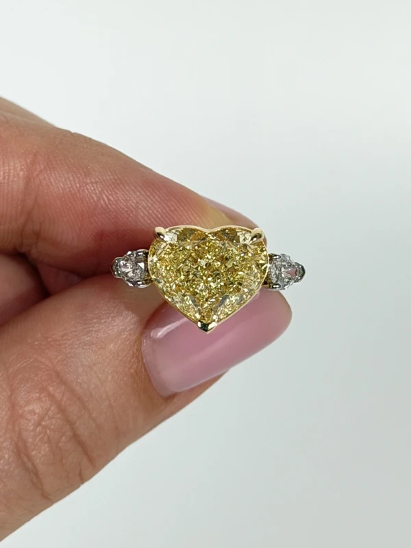 Earrings without a brand С БРИЛЛИАНТОМ 6.58 CT FLY/VS2 6.58 CT FLY/VS2 2