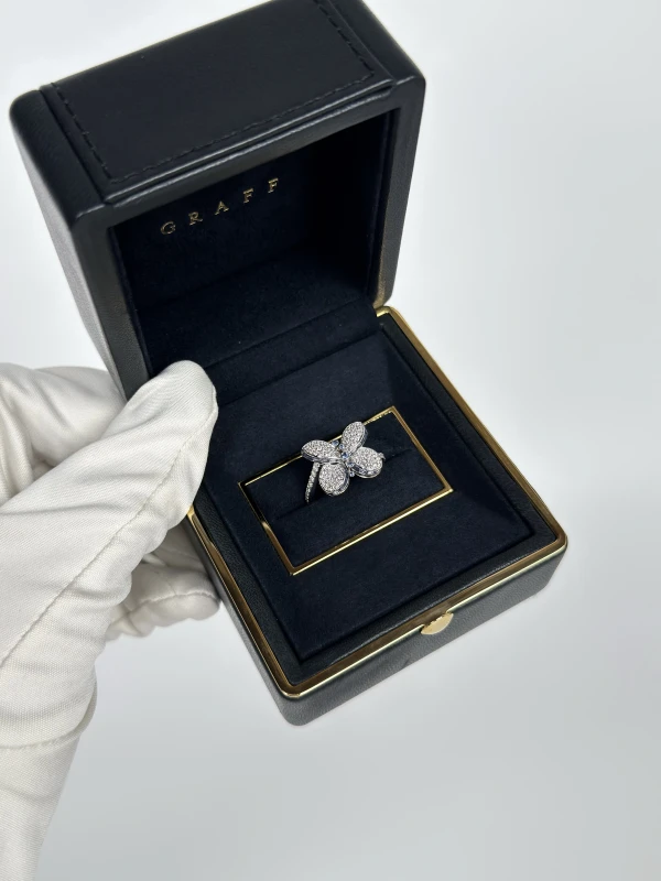 Graff WHITE GOLD SAPPHIRE & DIAMOND BUTTERFLY RING RGR571 4