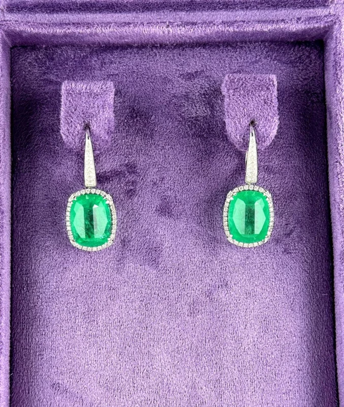 Earrings without a brand СЕРЬГИ С ИЗУМРУДАМИ 17.00 СТ И БРИЛЛИАНТАМИ 17.00 СТ 4