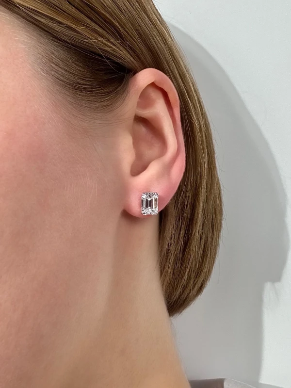 Earrings without a brand EMERALD 2.00-2.02 F/VVS EARRING (GIA) NN2.00-2.02 F/VVS 2