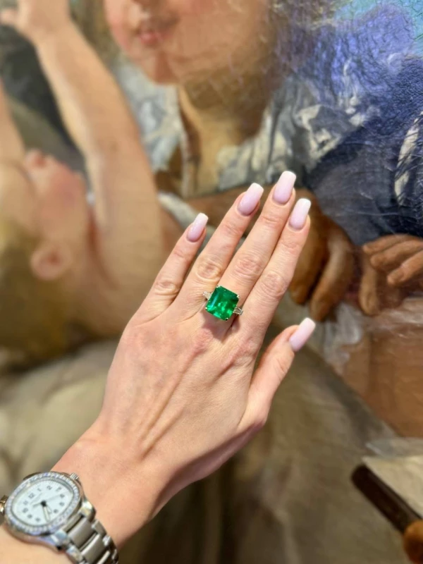 СЕРЬГИ NO NAME EMERALD 11.68 CT VIVID GREEN RING COLOMBIA MUZO (GRS) NNMuzoEMERALD11.68CT 2