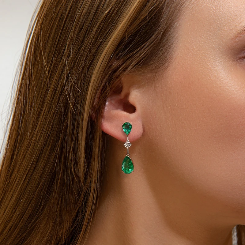 DeRosa PEAR EMERALDS AND DIAMONDS EARRINDS E4777142B 2