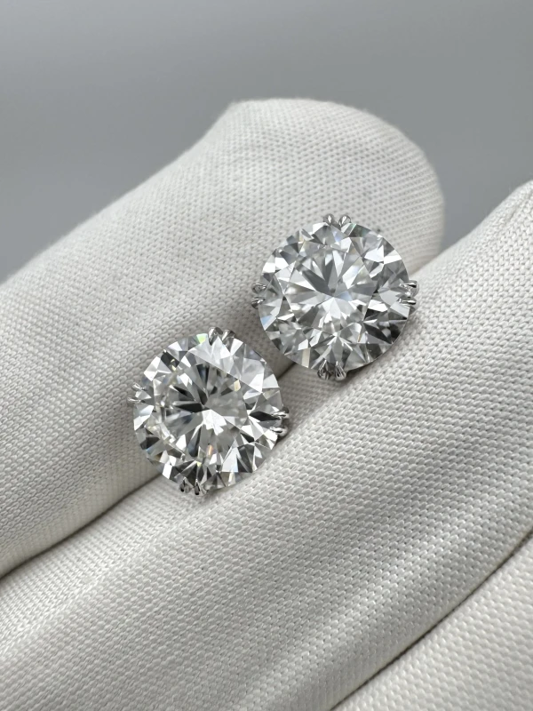 Maximilian СЕРЬГИ-ПУСЕТЫ С БРИЛЛИАНТАМИ 3.02-3.00 CT G-H/VS1 M2.50-2.51 5