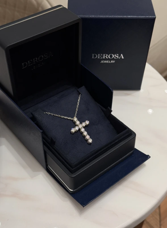 DeRosa CROSS PENDANT 5.59 CT F-G-H/VVS-VS GIA C768834 2