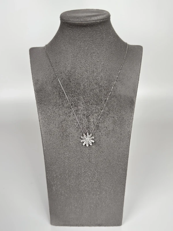 Graff Small Wild Flower Diamond Pendant RGP840 4