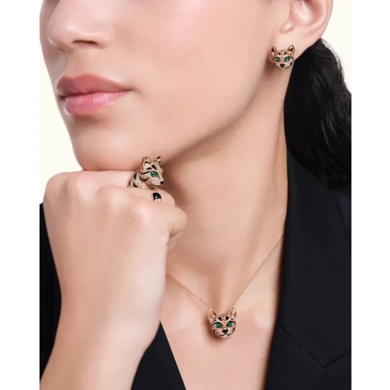 Boucheron Fuzzy, the Leopard Cat pendant JPN00641 3