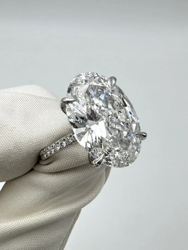 Earrings without a brand OVAL DIAMOND 10.05 CT E/SI2 RING (GIA) NN10.05 CT E/SI2 (GIA) 3
