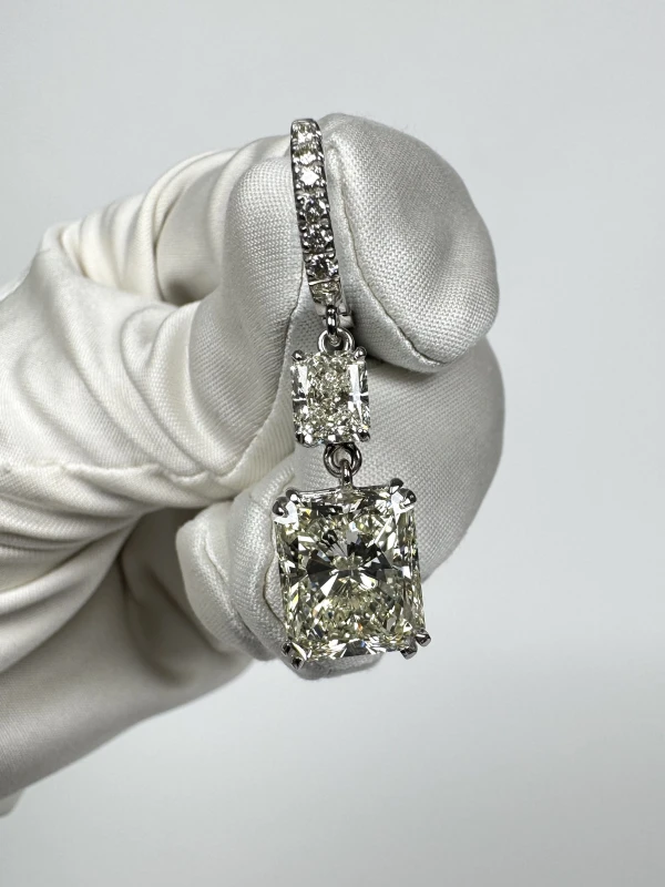 RalfDiamonds RADIANT DIAMOND 6.00 - 6.02 CT N/SI EARRINGS, WHITE GOLD 6.00-6.02 4
