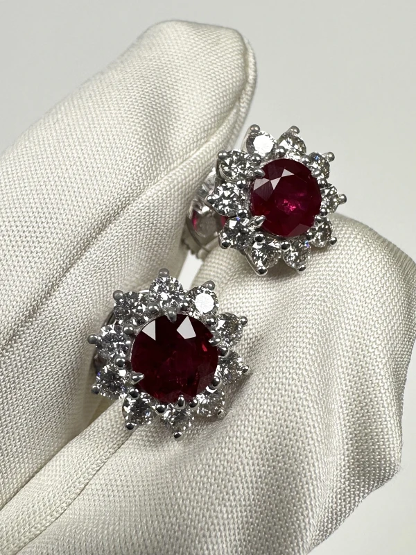 DeRosa Ruby 2.63 ct and Diamond 1,30 ct Earrings E5963931 3