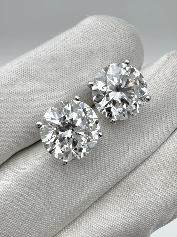 Earrings without a brand ROUND DIAMOND 5.01-5.07 CT G/VS2 EARRINGS (GIA) EXEXEX NN5.01-5.07CT G/VS2 5