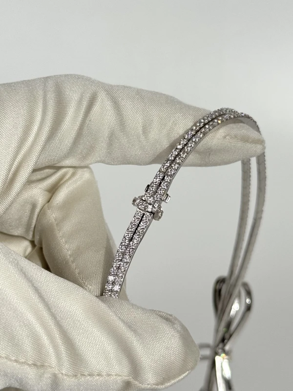 Graff Tilda's Bow Diamond Necklace RGN1046 7