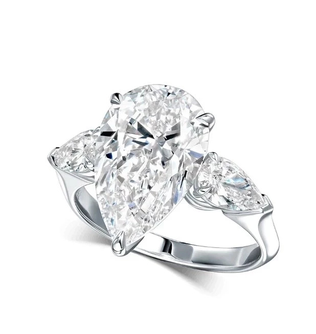 DIAMOND 5.85 CT D/VVS1 RING (GIA)