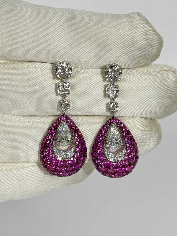 GRAFF SAPPHIRE 6.99 CT & DIAMOND 3.90 CT EARRINGS GE3.90-6.99 3