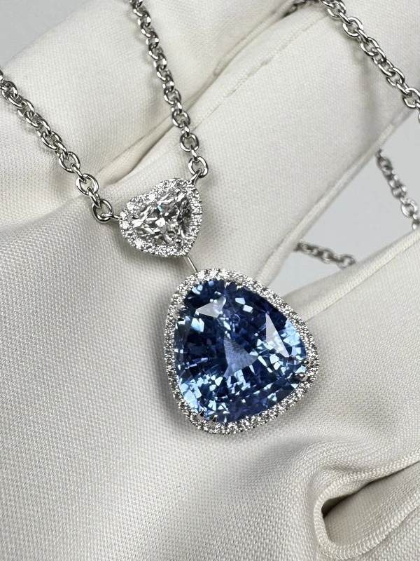 СЕРЬГИ NO NAME SAPPHIRE PENDANT 11.50ct. WHITE GOLD 0.90ct E/VS2 5
