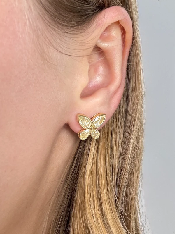 DeRosa Butterfly Diamond 3.91 ct Fancy Light Yellow Earrings E684797 2