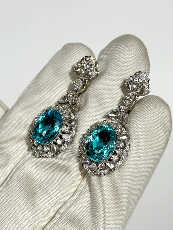No name PARAIBA TOURMALINE 5.18 - 4.52 CT EARRING (AIGS) NN 5.18-4.52 CT 4