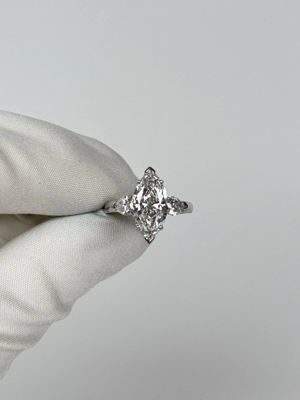Graff MARQUISE DIAMOND RING GR14099 2