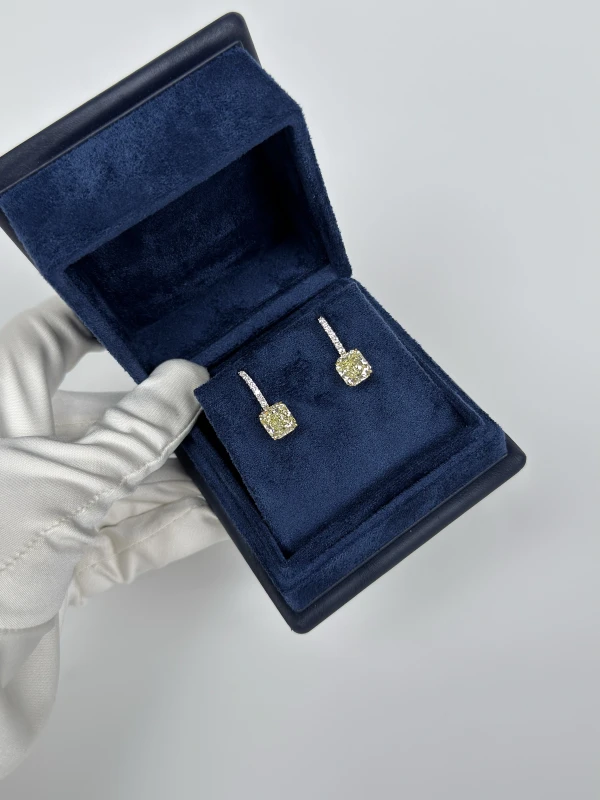 Earrings without a brand СЕРЬГИ С БРИЛЛИАНТАМИ 3.24-3.11CT FY/VVS2-VS1 GIA NN3.24-3.11CT FY/VVS2-VS1 GIA 5