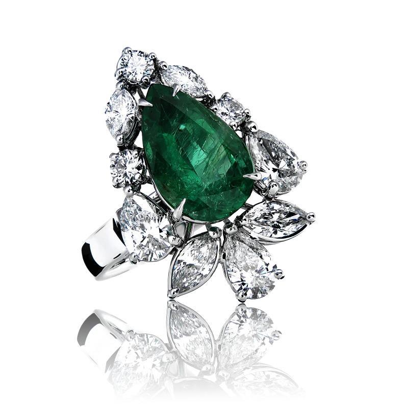 RalfDiamonds EMERALD 40.5 CT & DIAMOND SET EM 40.5 CT 4