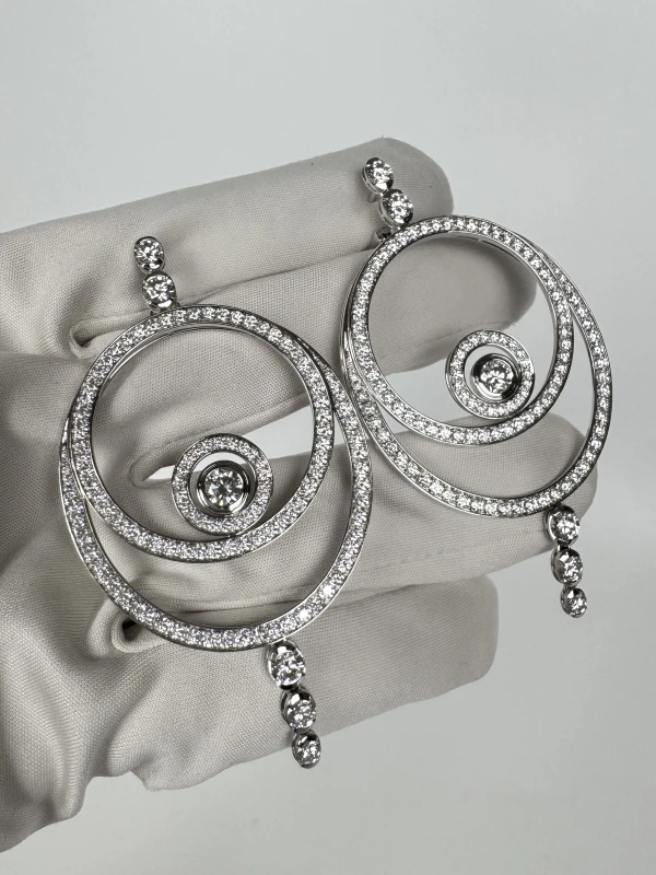AUDEMARS PIGUET Audemars Piguet DIAMOND EARRINGS N0031 4