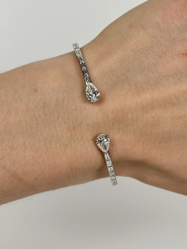 Graff White Baguette And Pear Shape Diamond Duet Bangle RGB379 6