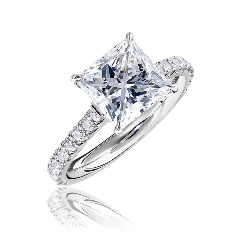 SQUARE DIAMOND 3.01 CT G/VVS2 RING (GIA)