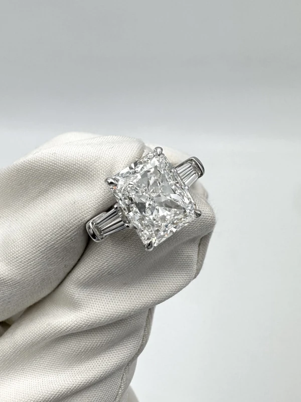 СЕРЬГИ NO NAME С БРИЛЛИАНТОМ 6,02 CT G/VS2 6.02 G/VS2 3