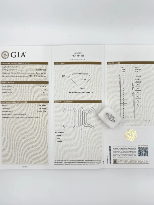 No name EMERALD DIAMOND 3.02 CT D/VS1 RING (GIA) NN3.02 5