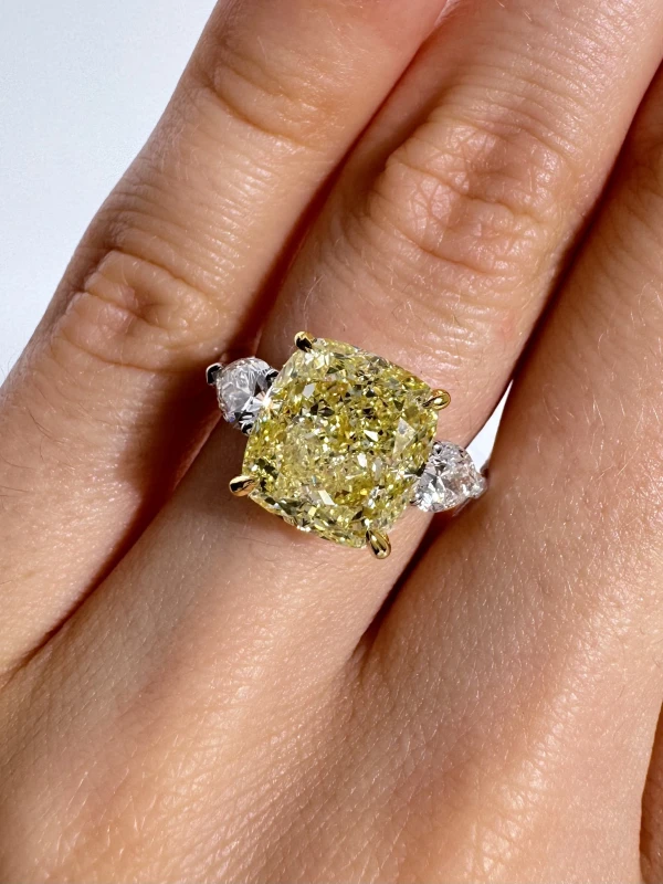 No name CUSHION DIAMOND 6.53 CT FANCY YELLOW/VVS2 RING (SIZE 50) GIA nn6.53ct 4