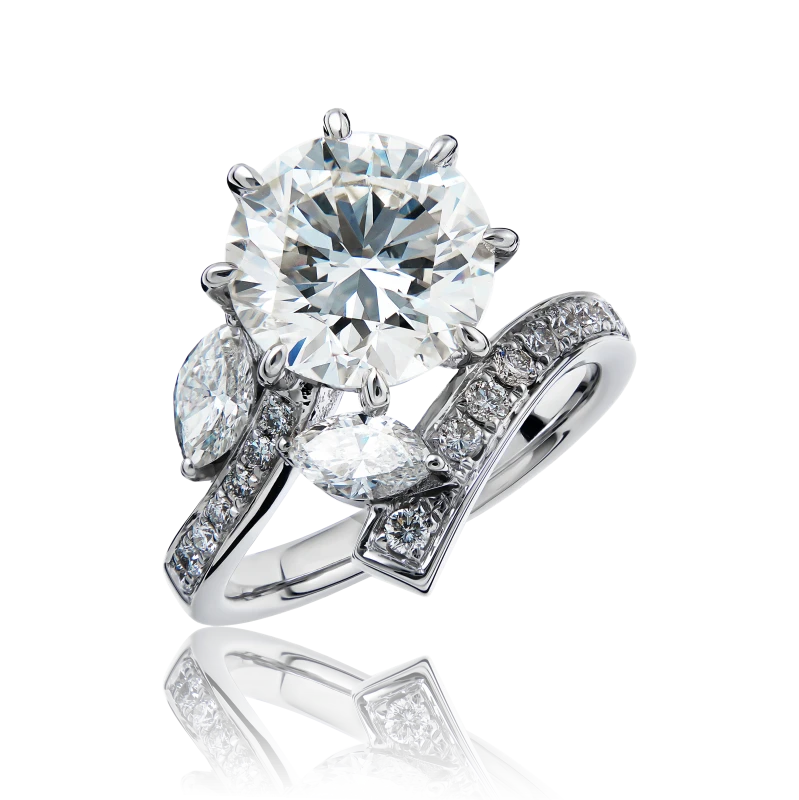 Earrings without a brand ROUND DIAMOND 4.03 CT K/SI1 RING (GIA) NN4.03 CT K/SI1 1