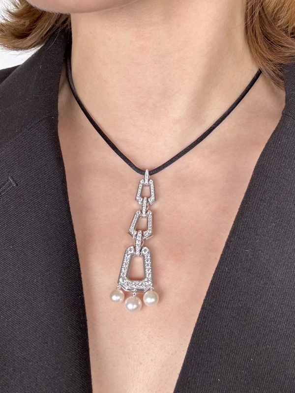 Cartier PENDANT CHANDRA Колье Cartier Pendant CHANDRA 2