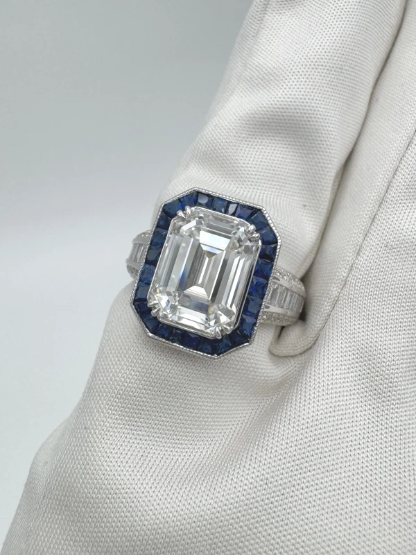 No name DIAMOND RING 4.09 CT F/VS2 (GIA) 4.09 CT F/VS2 4