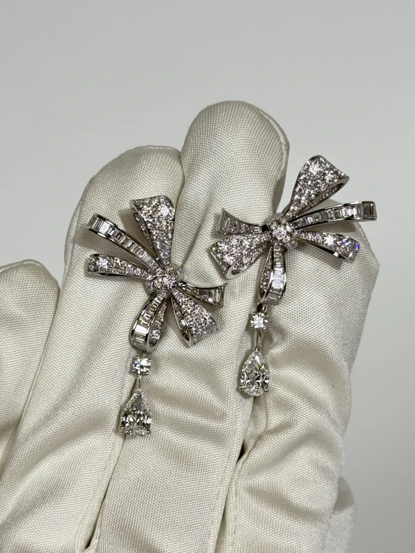 GRAFF Tilda's Bow Classic Diamond Drop Earrings RGE1276 3