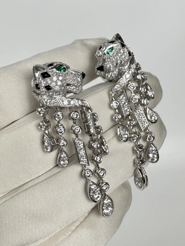 Cartier Panthère de Cartier earrings, large model, paved H8000656 6