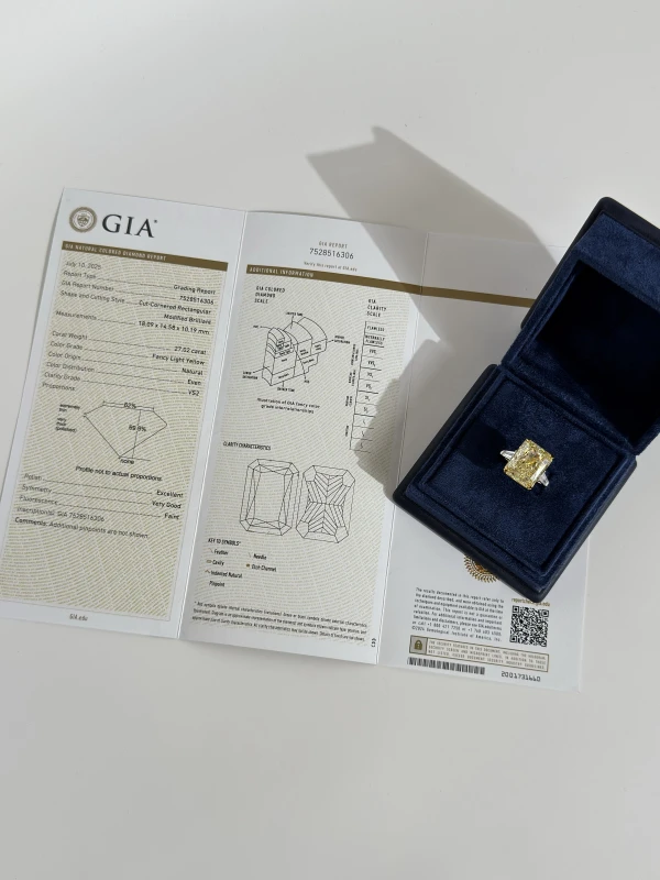 No name DIAMOND 27.02 CT FANCY LIGHT YELLOW/VS2 RING (GIA) NN27.02 5