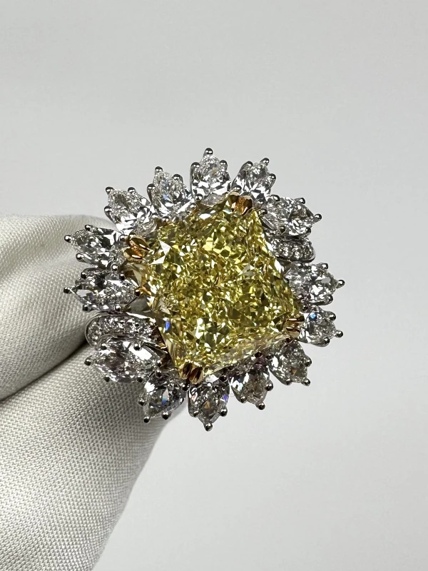 СЕРЬГИ NO NAME Yellow Diamond 12.15 CT Fancy Yellow/VVS2 Ring 12.15 ct fancy ellow 3