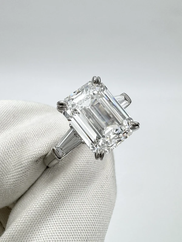 Harry Winston EMERALD DIAMOND 4.37 CT E/VVS1 RING (GIA) SIZE 49 HW516023 3