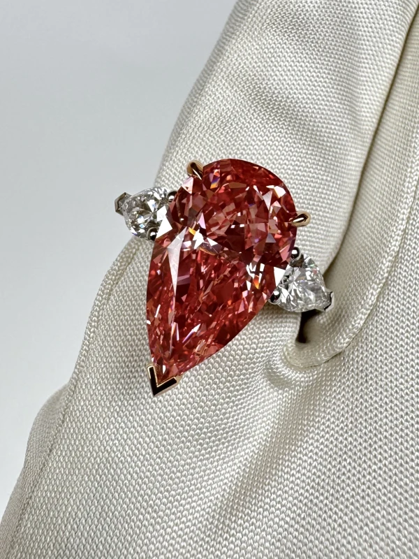 No name PEAR DIAMOND 6.37 CT FANCY VIVID PINK*/VVS2 RING (SIZE 52) GIA NN6.27CT FVP/VVS2 7