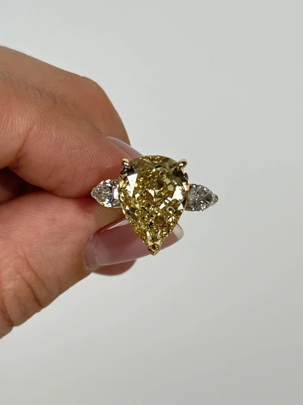 Earrings without a brand PEAR DIAMOND 7.63 CT FANCY YELLOW/VVS1 (GIA) nn7763ct FY/VVS1 2