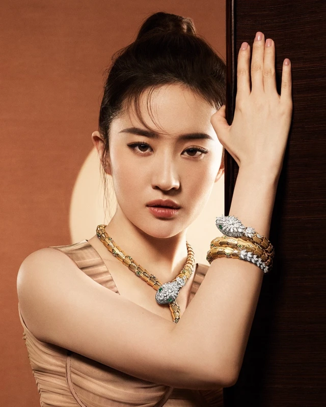 Bvlgari SERPENTI BRACELET bvlgari 3