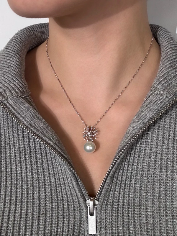 UTOPIA PEARL 12.40 MM & DIAMOND PENDANT HP2BB06 2