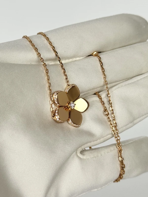 GRAFF WILD FLOWER DIAMOND PENDANT RGP814 RG 3