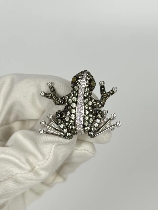 Schreiner BROOCH DIAMOND FROG GIOB006402 2