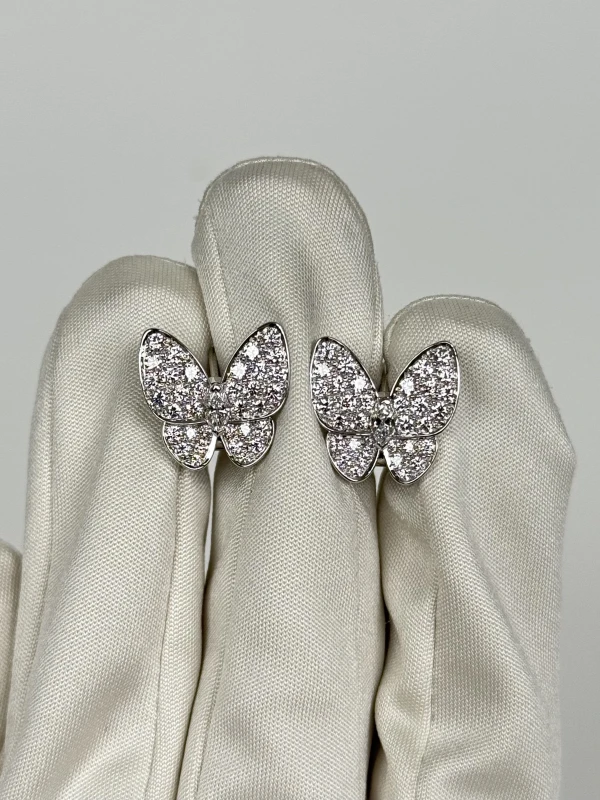 Van Cleef & Arpels. TWO BUTTERFLY EARRINGS VCARB82900 2