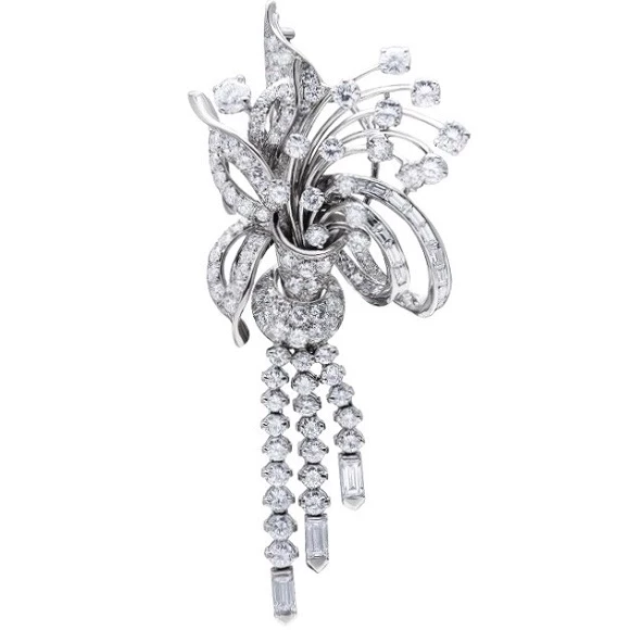 DIAMOND BROOCH 6.78 CT