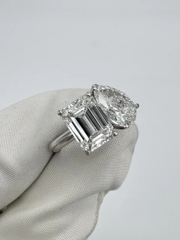 DeRosa DIAMOND RING (PEAR AND EMERALD DIAMONDS) 2.01-3.01 CT E379502 4