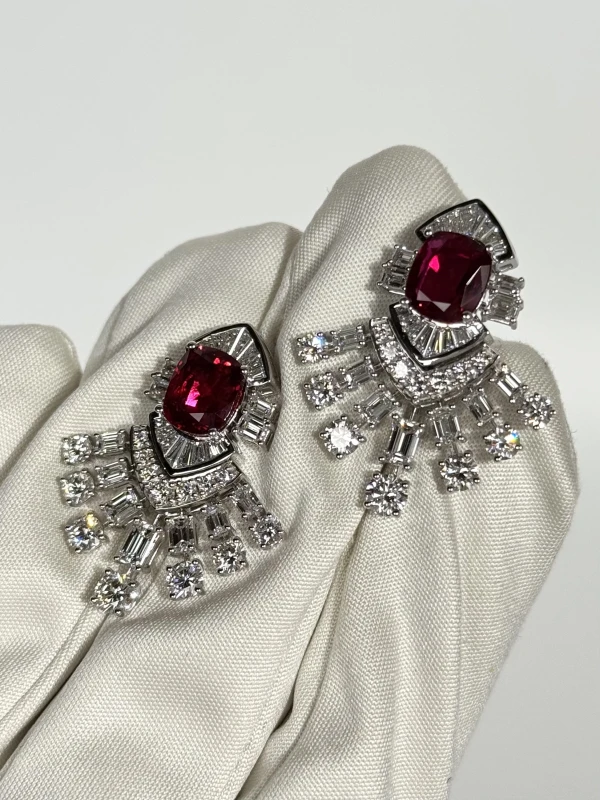 Earrings without a brand CUSHION RUBY 3.02-3.01 CT AND DIAMONDS EARRINGS nn3.01-3.02ctRUBY 4