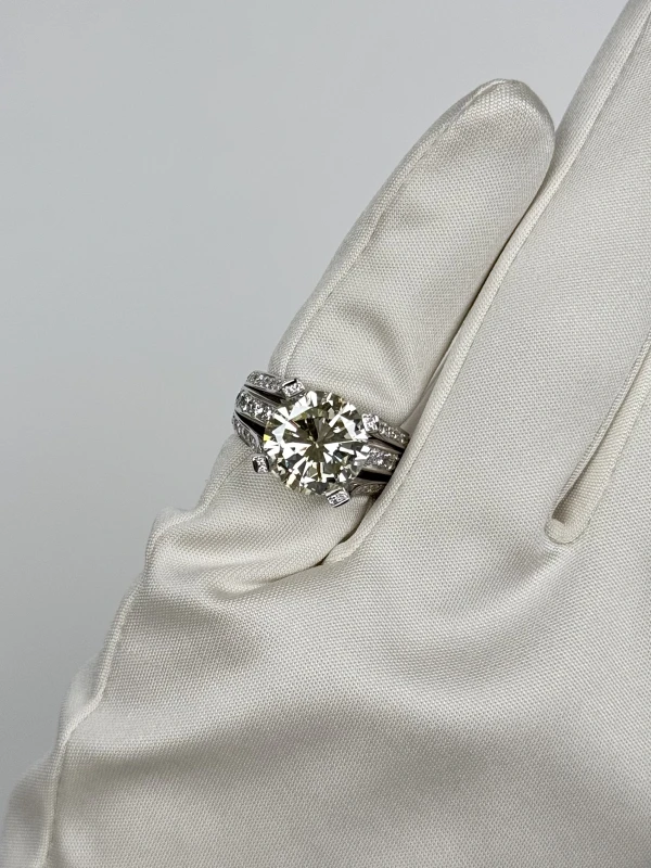 RalfDiamonds ROUND DIAMOND 5.29 CT M/VVS2 RING (SIZE 49) 5.29ct 7